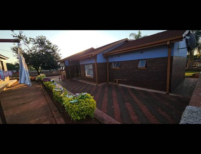 4 BEDROOM HOUSE FOR SALE IN SIBASA